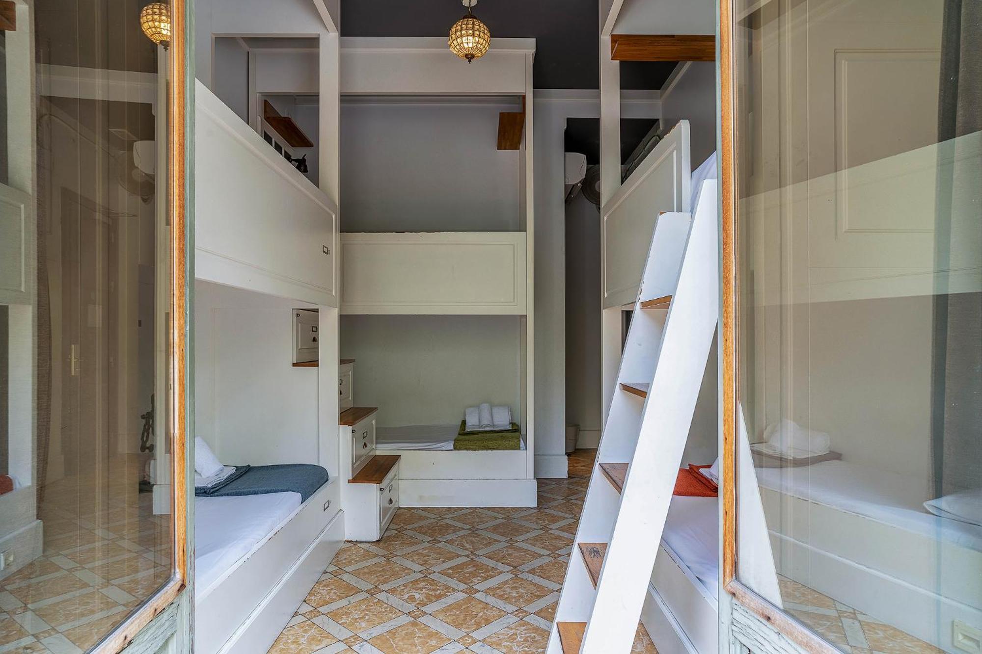Casa Gracia Hostel *